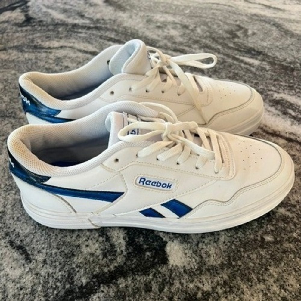 Reebok Techque T Sneakers Womens 7.5 White Metallic Blue Low Top Shoes